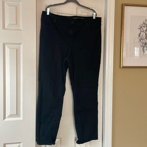 Black Straight Leg Denim Size 16/18
Chicos Size 3.5